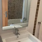 Daire Amazing 2 Bedroom Near With Pool Lagos