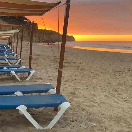 Amazing 2 Bedroom Near With Pool Apartamento *