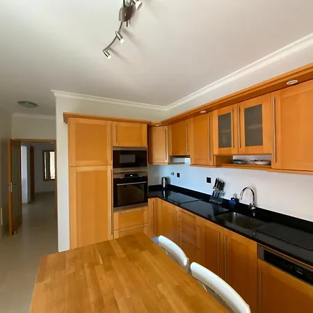 Amazing 2 Bedroom Near With Pool *