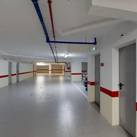 Amazing 2 Bedroom Near With Pool Lagos