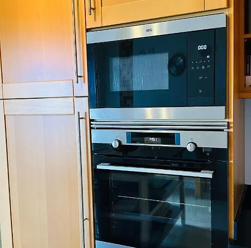 Amazing 2 Bedroom Near With Pool アパート *