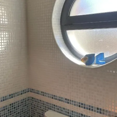 Amazing 2 Bedroom Near With Pool Lagos