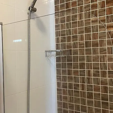Amazing 2 Bedroom Near With Pool *