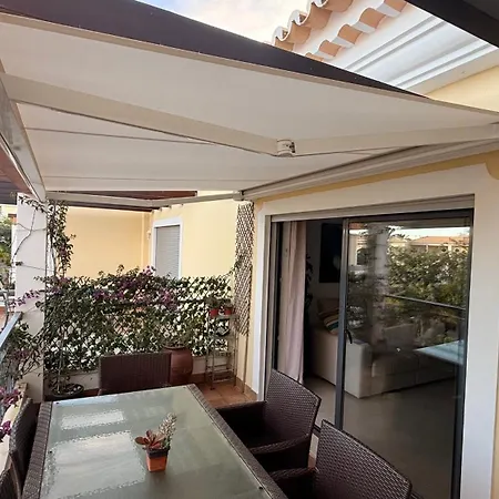 Apartamento Amazing 2 Bedroom Near With Pool