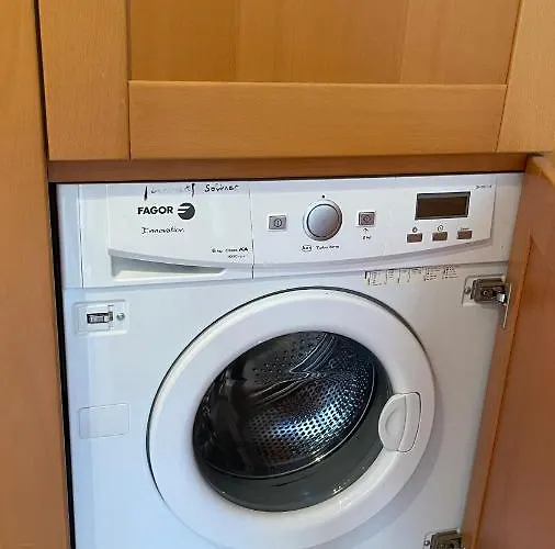 Amazing 2 Bedroom Near With Pool Lagos